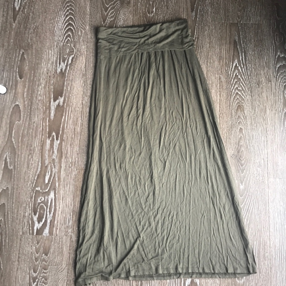 Small olive green maxi skirt